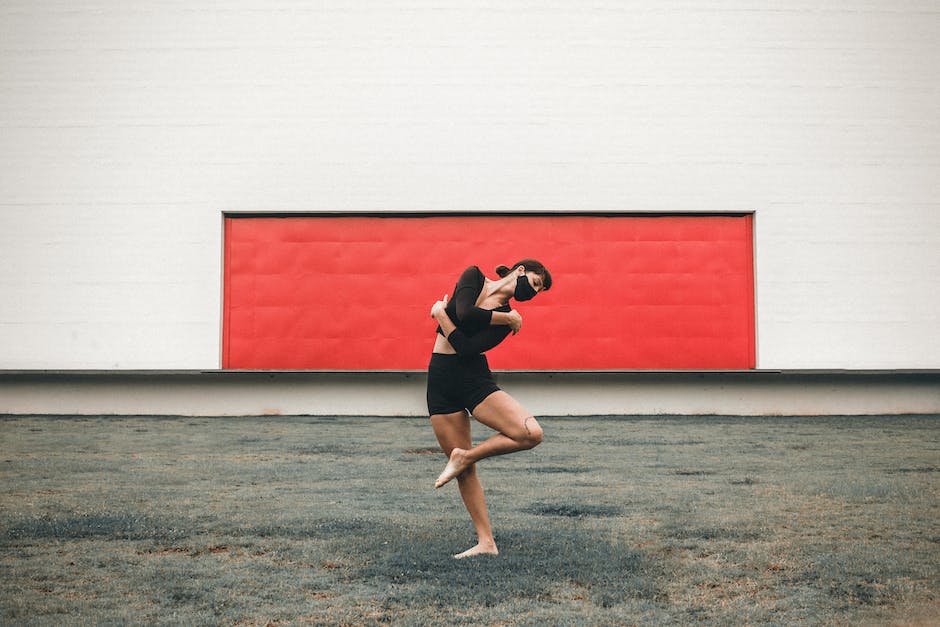 6 Healthcare Tips for Full-Time Dancers to Stay Recharged