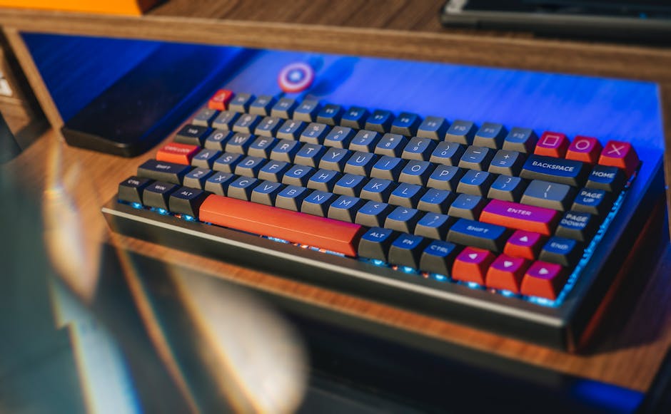 Mechanical Keyboard Thock vs. Clack: What's the Difference?
